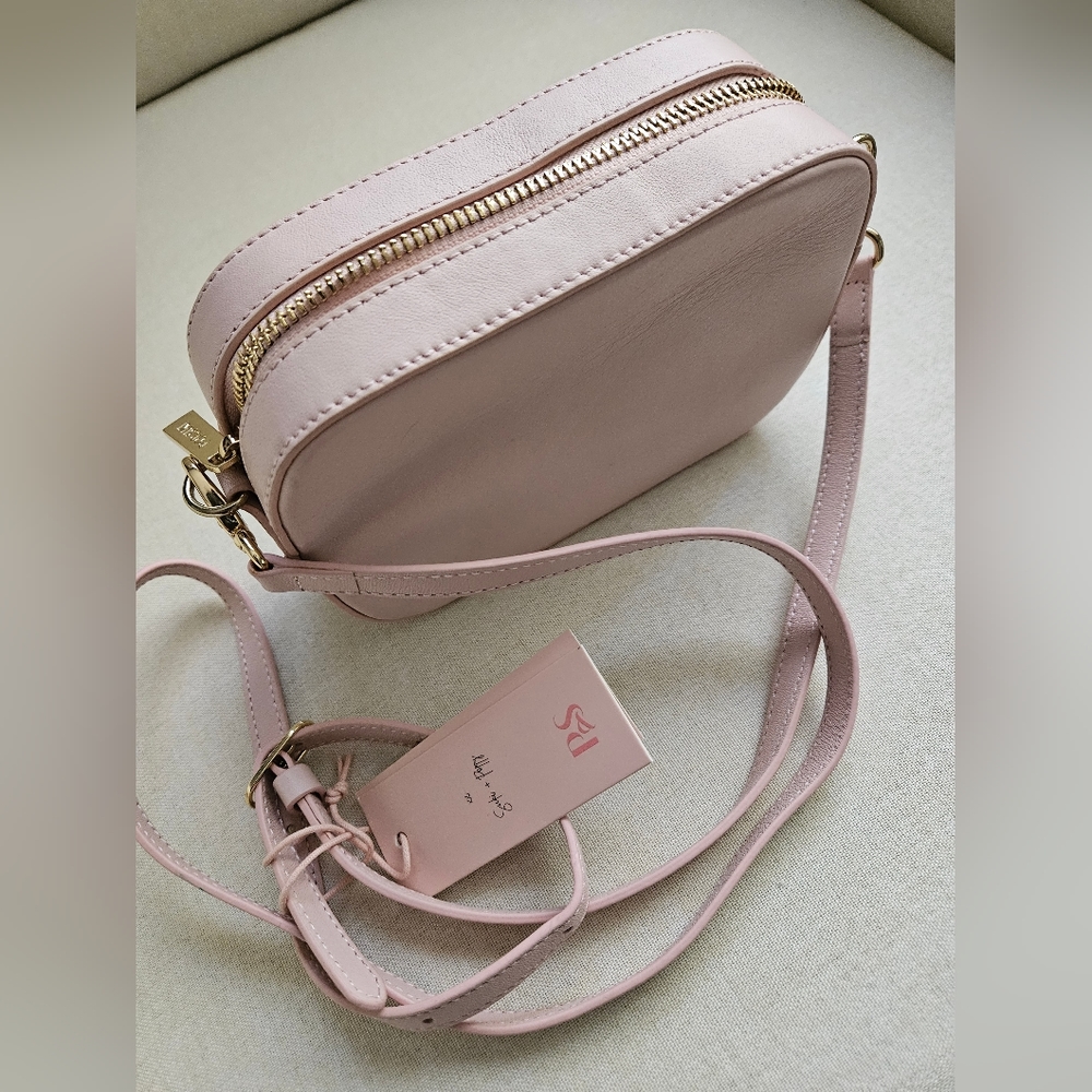 Pop & Suki light pink camera bag